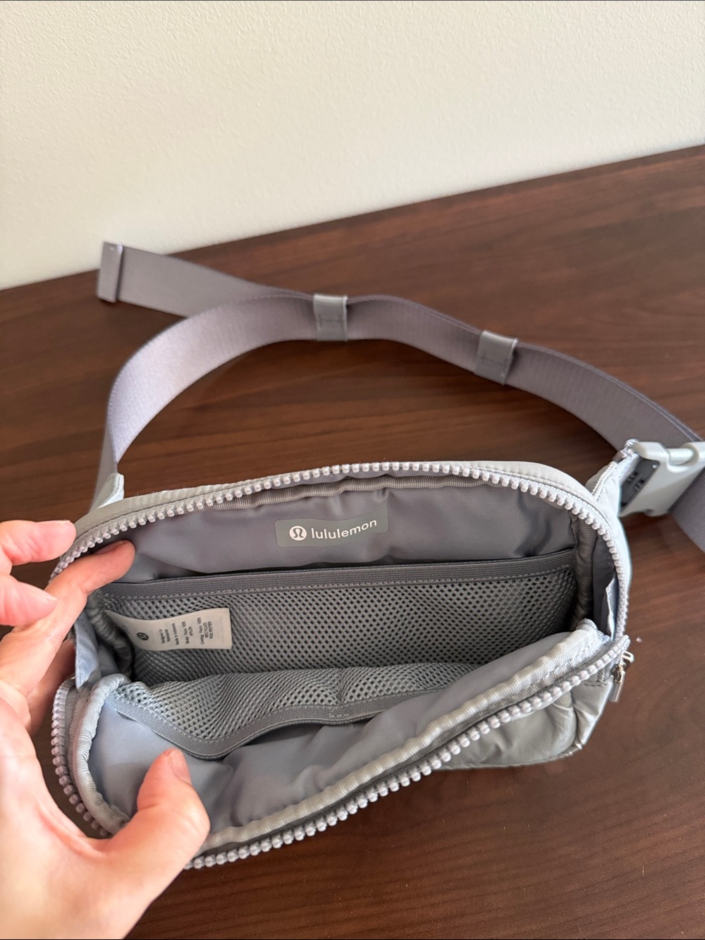 lululemon athletica Silver Quilted Belt Pack - Picture 2 of 2